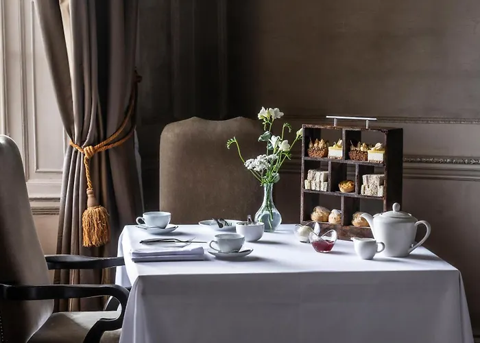 Wood Hall Hotel & Spa